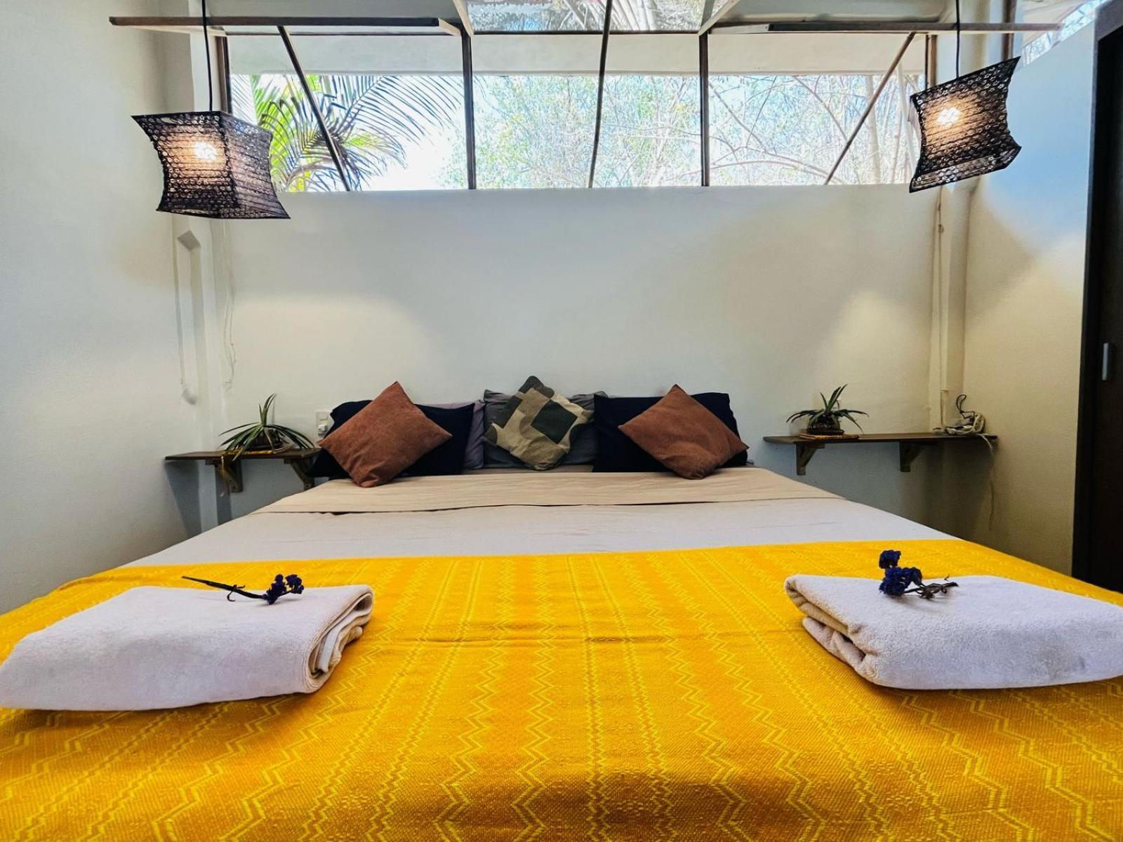 Bajo Estrellas Eco Glamping
