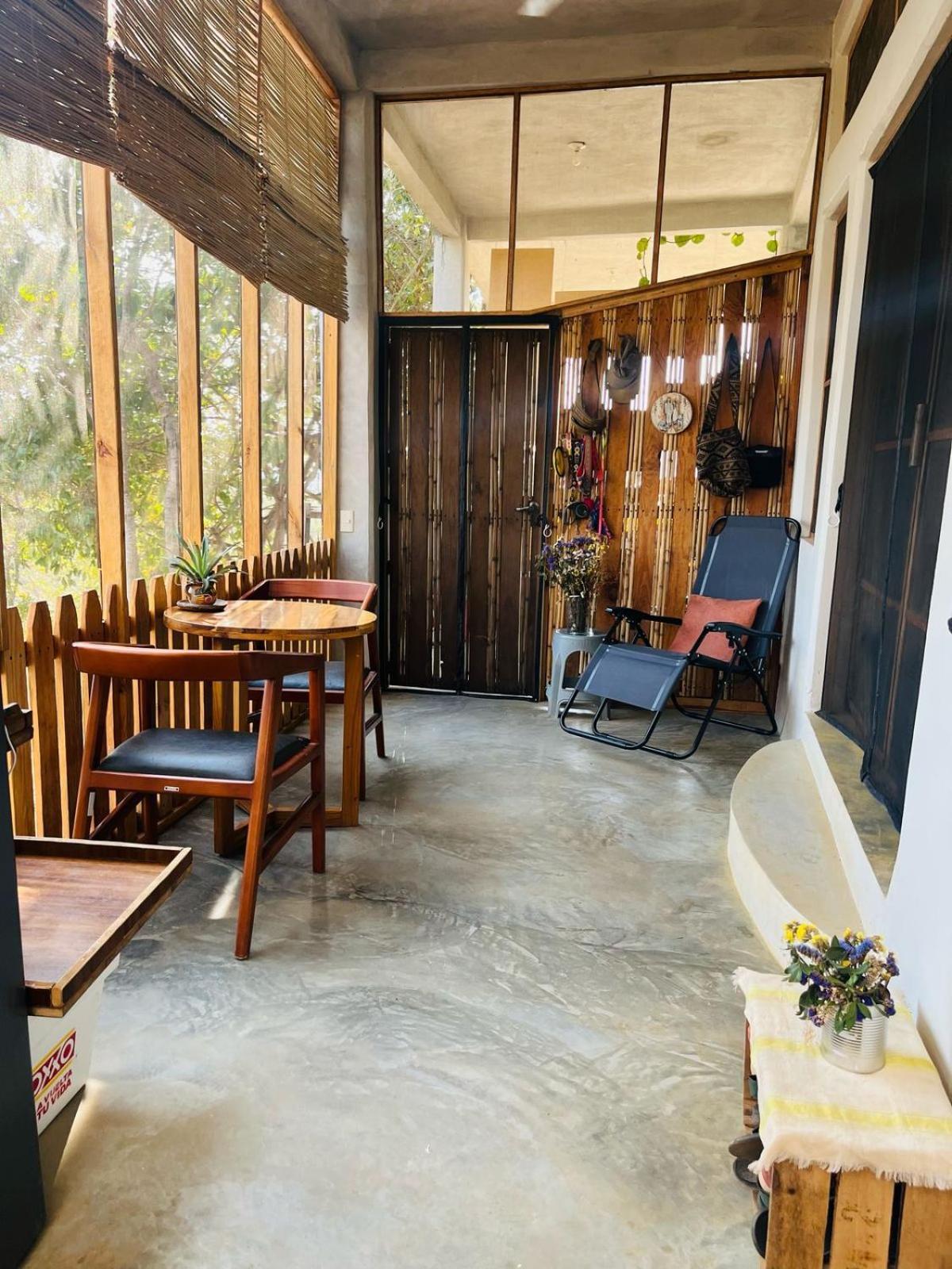 Bajo Estrellas Eco Glamping *