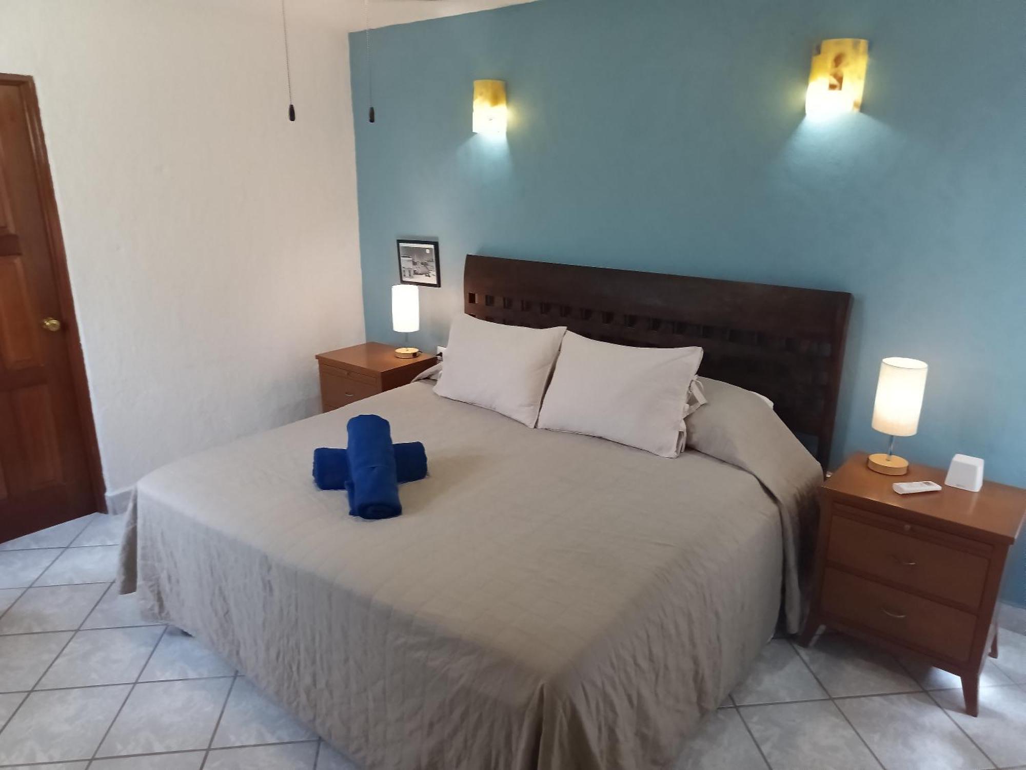 Unahkin Akumal, Tulum Beachfront Relaxing Holiday home *