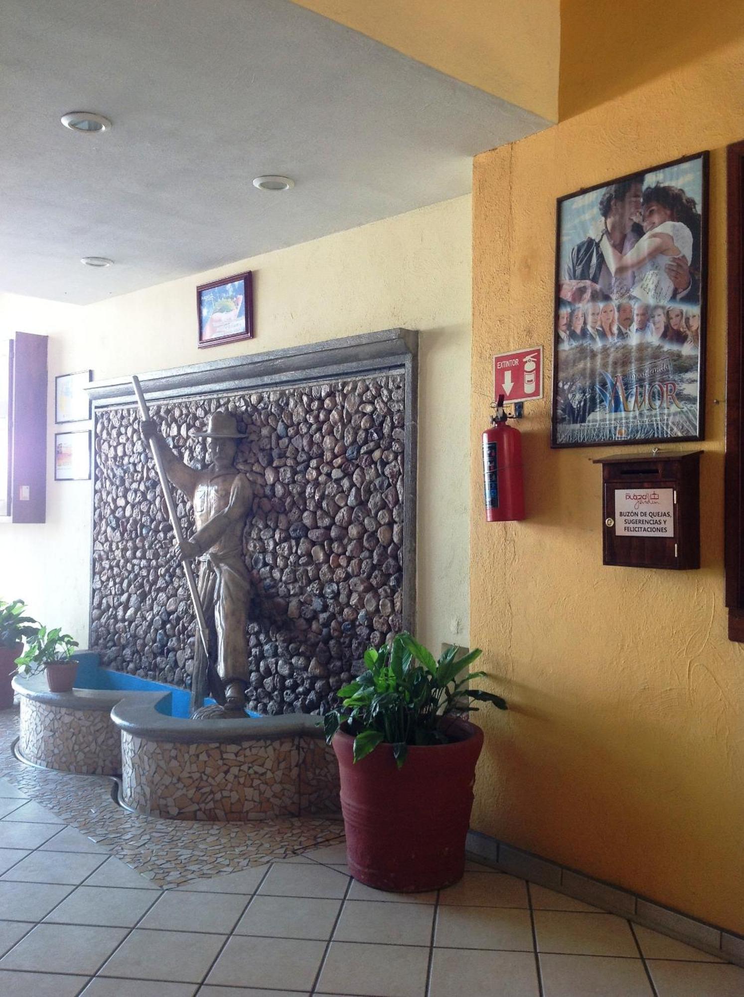 Plaza Jardin Tequila