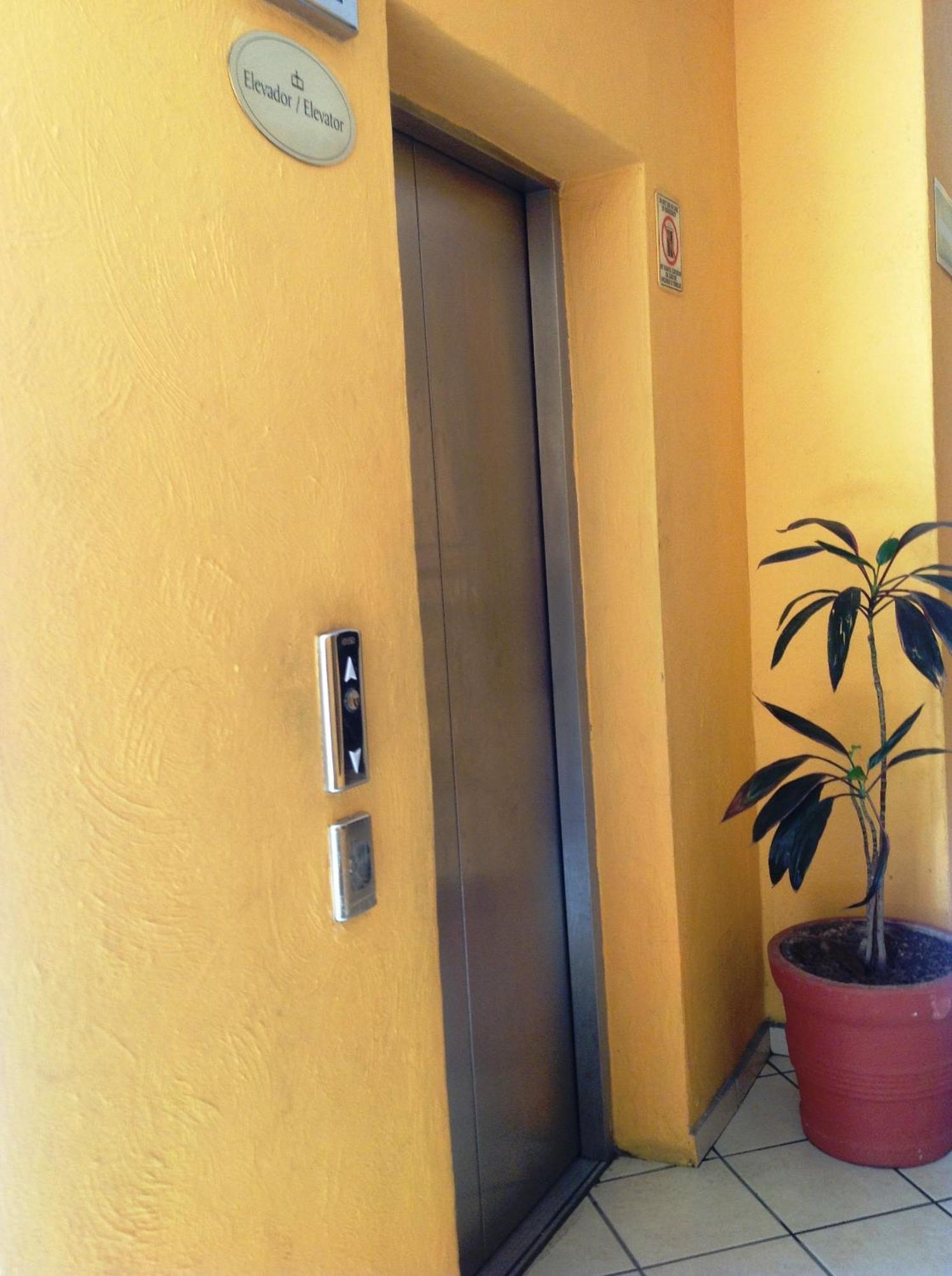 Hotel Plaza Jardin 4*