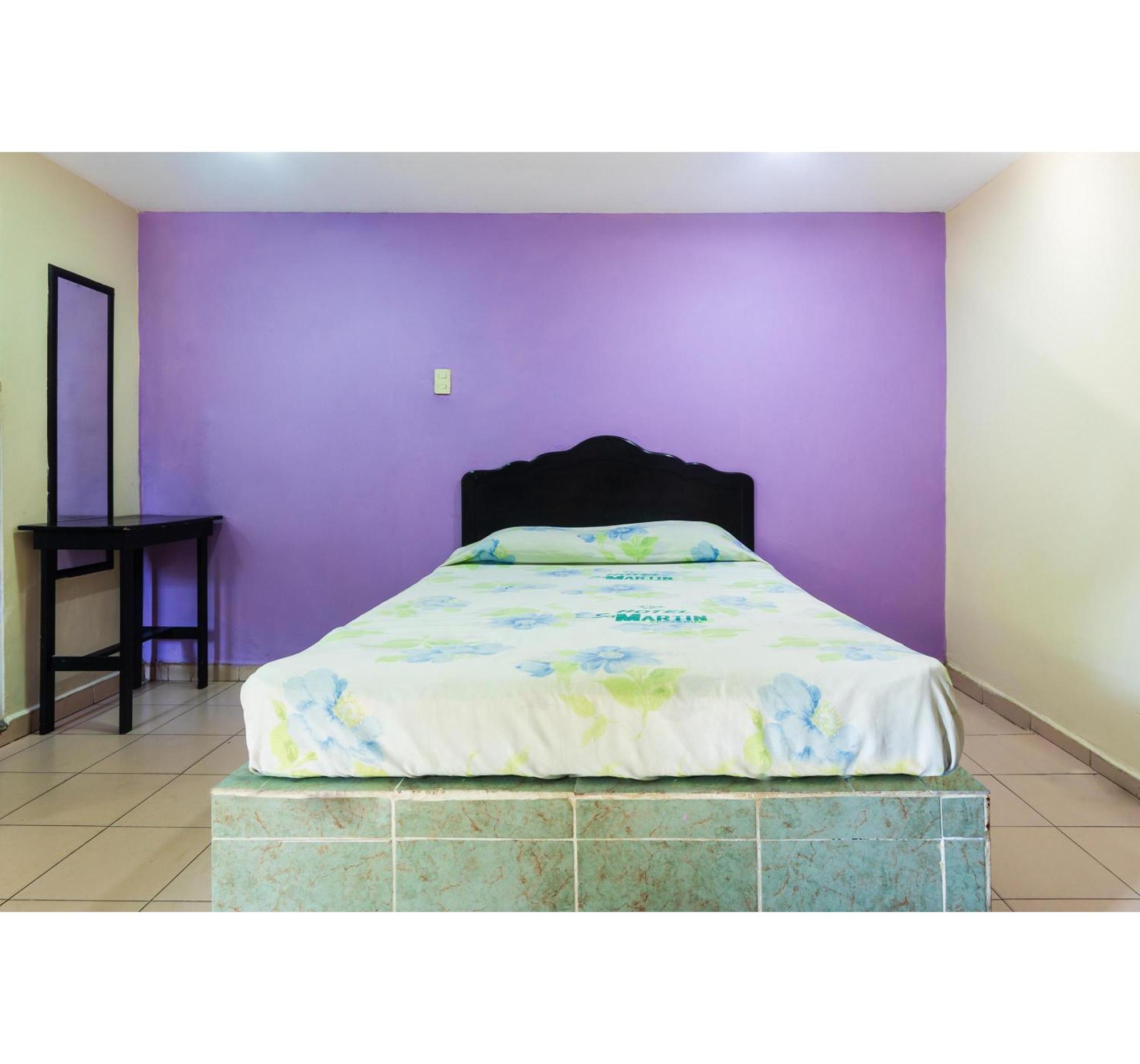 Hotel Oyo San Martin 2*