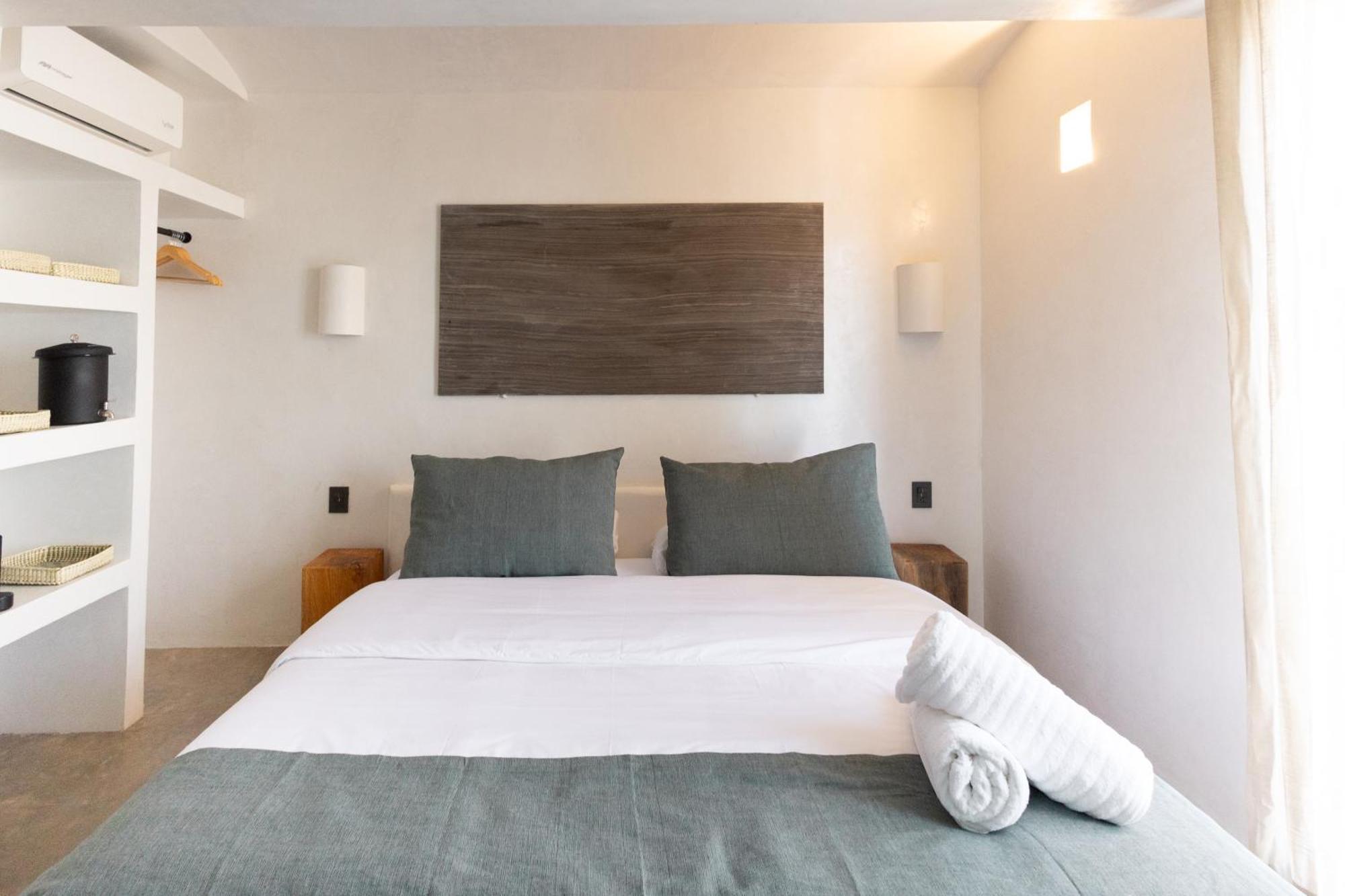 Lepetit Hotel 4*