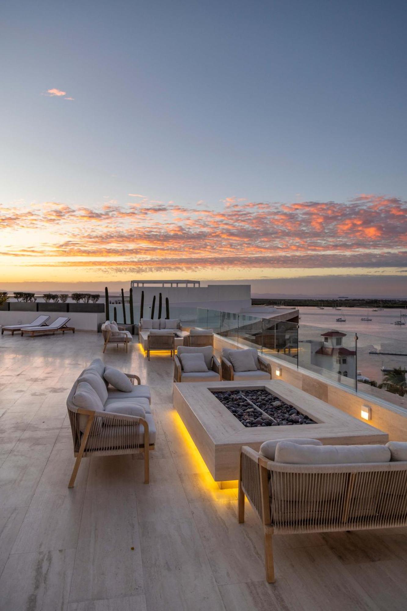 Live Aqua Private Residences * La Paz
