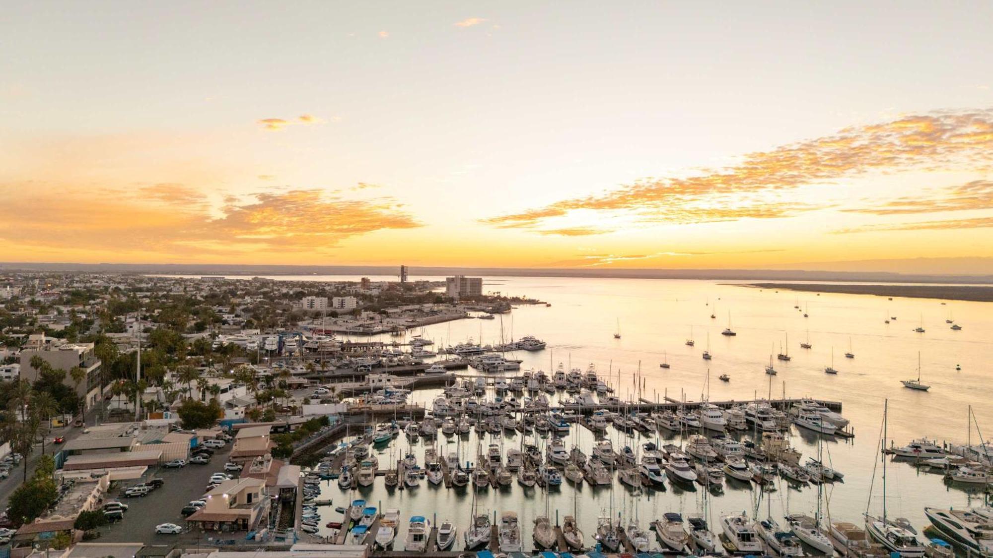 Live Aqua Private Residences * La Paz