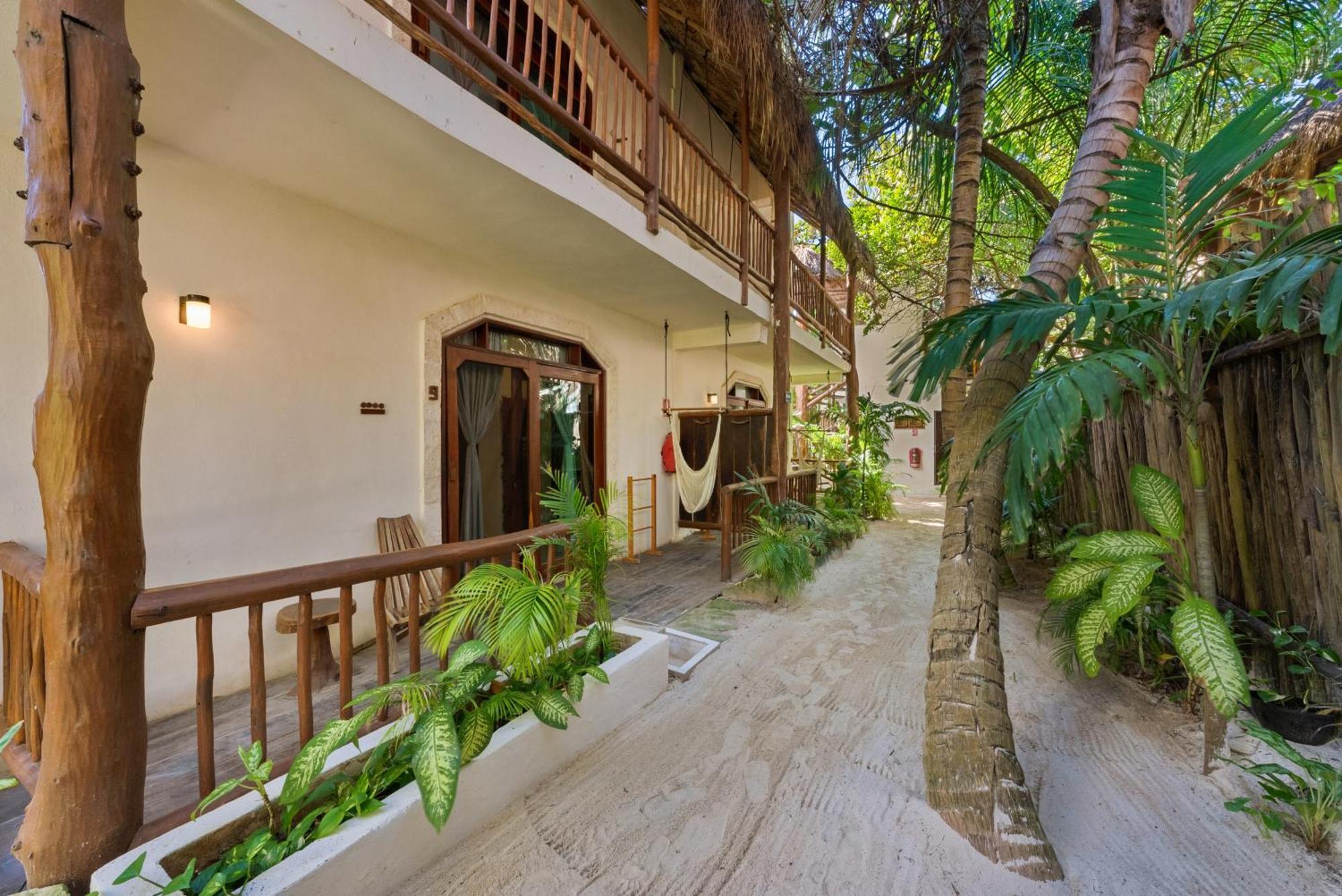 Playa Canek Beachfront Eco Hotel 4* Tulum