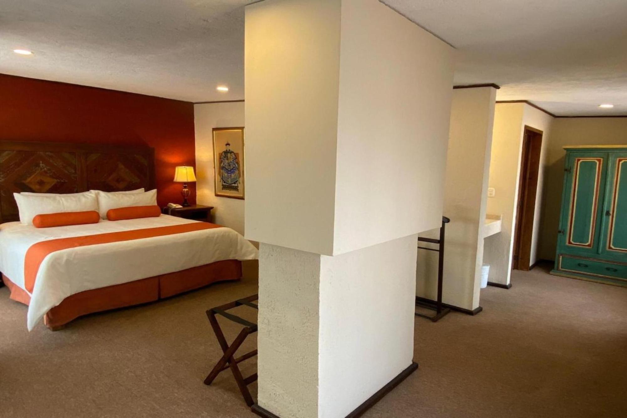 Hotel Capital O La Huerta Golf &