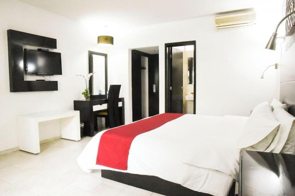 Portonovo Plaza Expo Hotel
