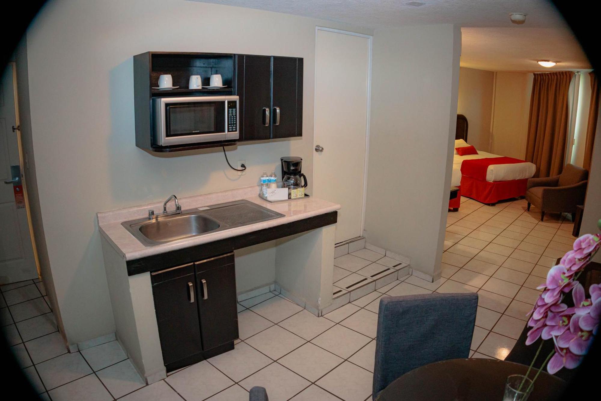 Howard Johnson By Wyndham Guanajuato Avenida 3*