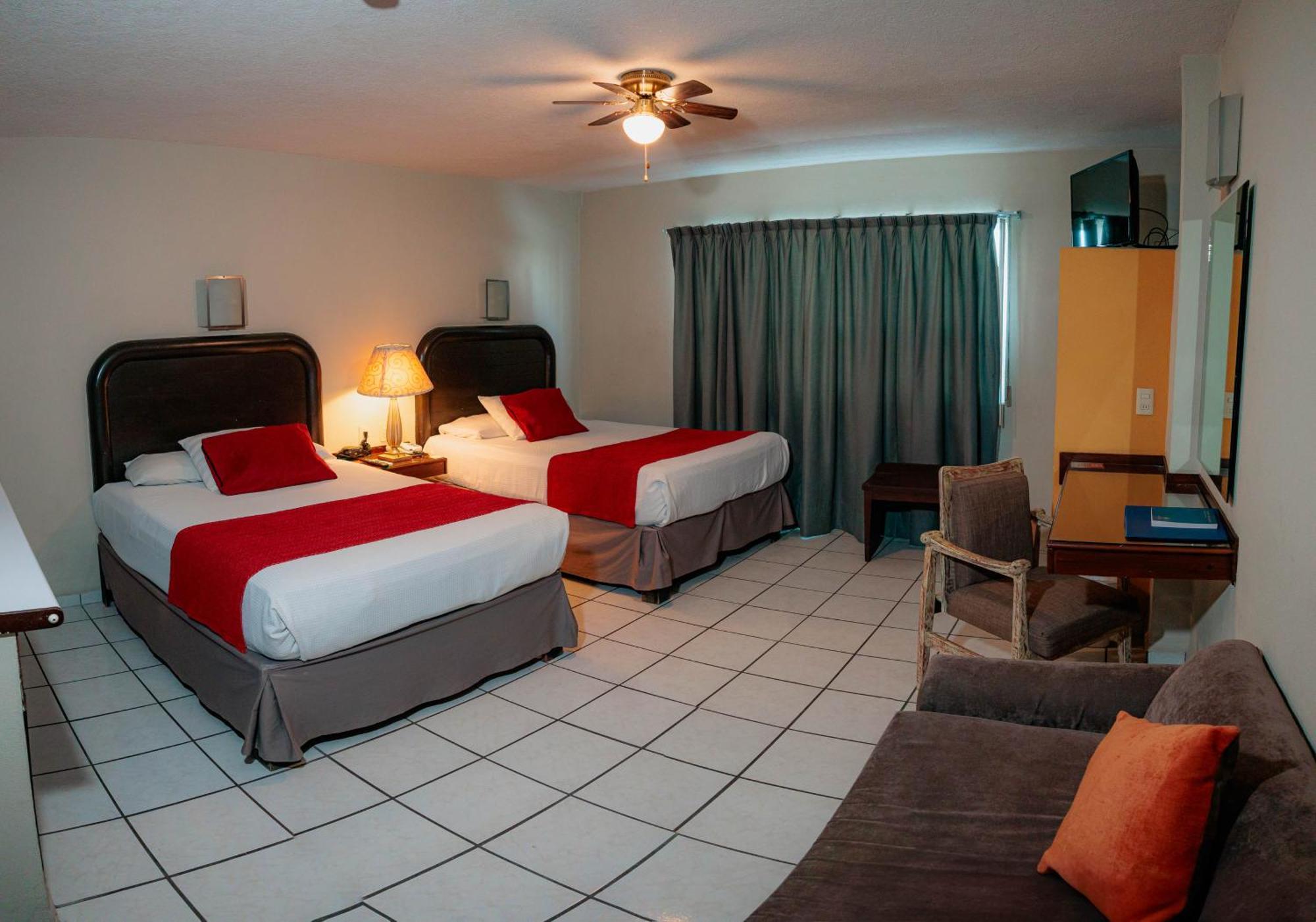 Howard Johnson By Wyndham Guanajuato Avenida