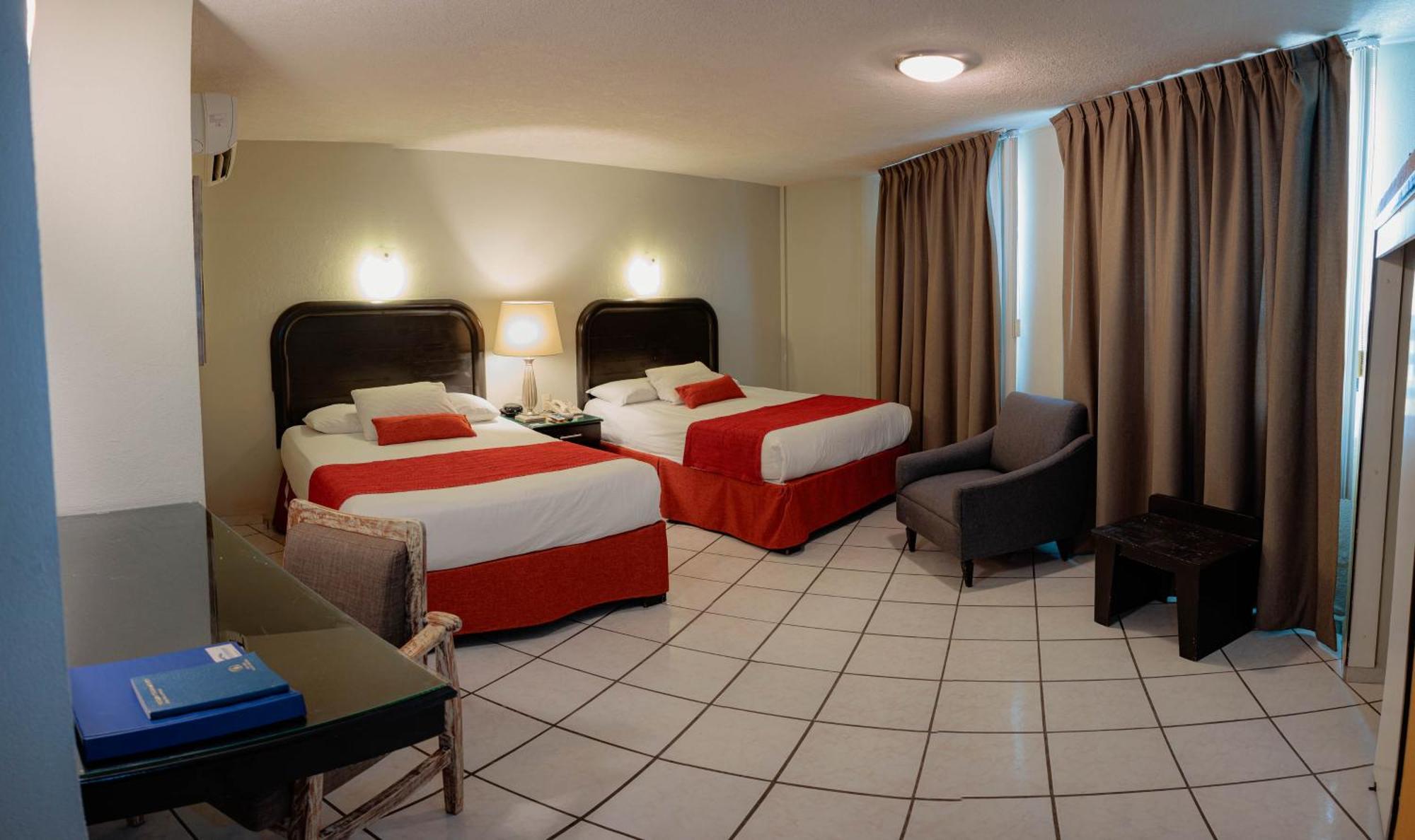 Howard Johnson By Wyndham Guanajuato Avenida 3*