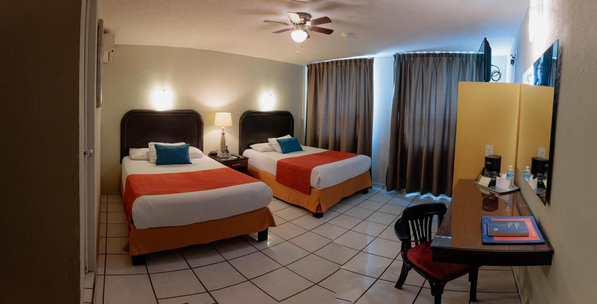 Hotel Howard Johnson By Wyndham Guanajuato Avenida Leon