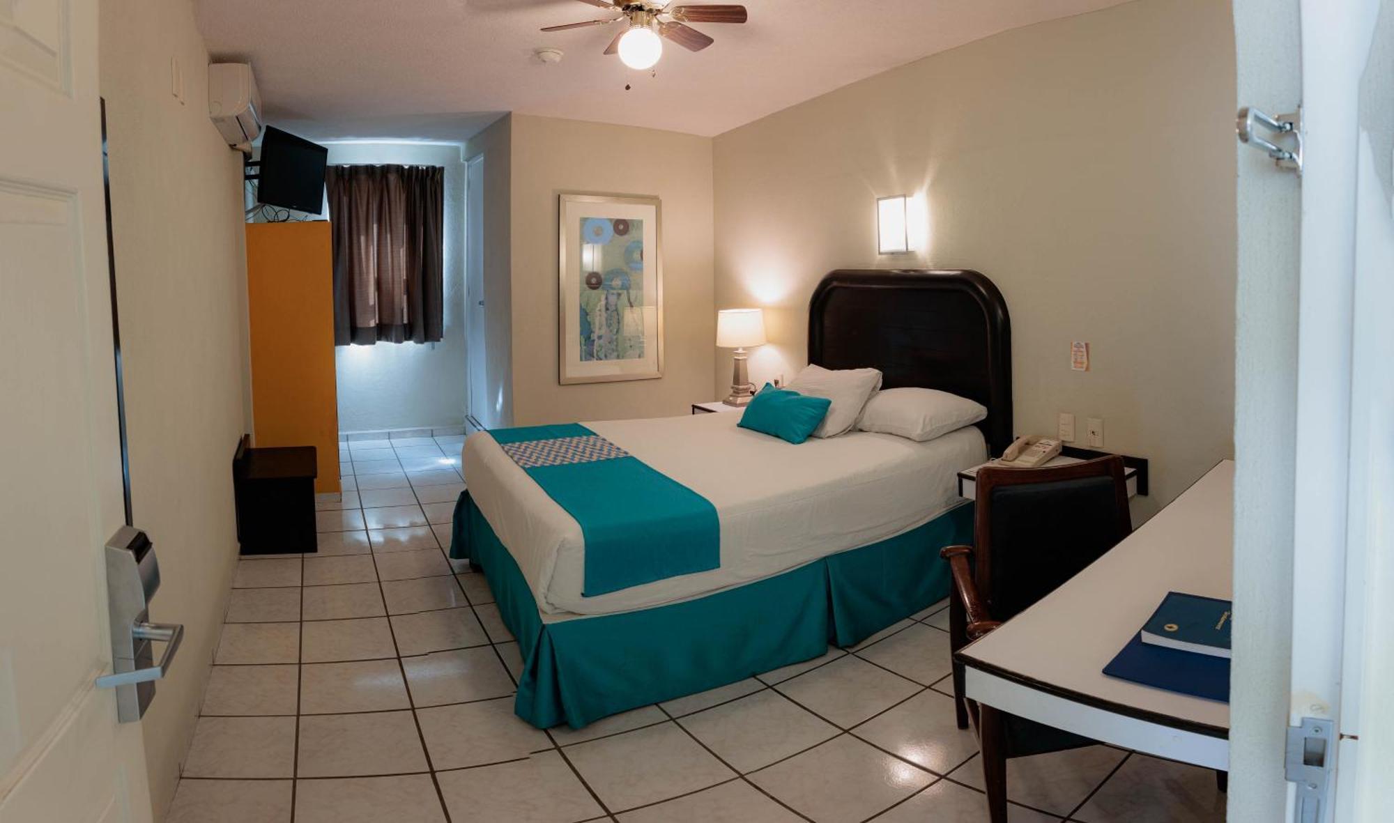 Howard Johnson By Wyndham Guanajuato Avenida Hotel