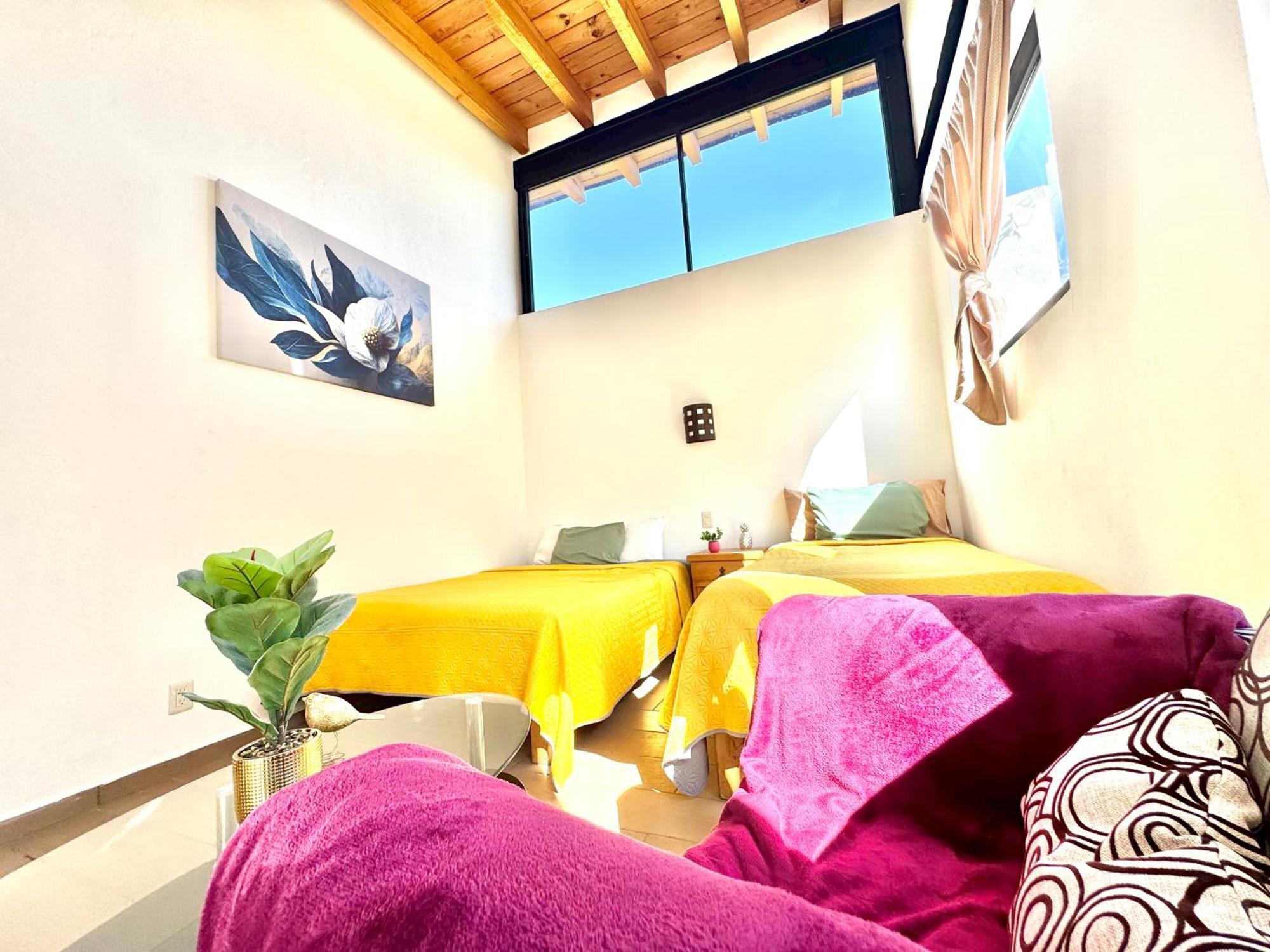 Encino House Boutique Hotel *