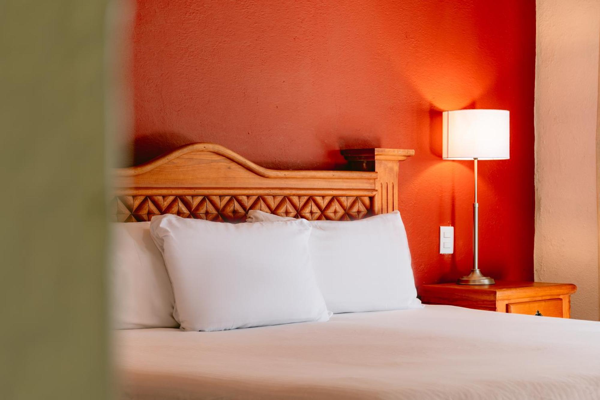 & Club Hotel