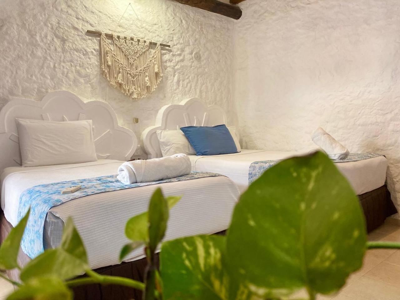 Golden Paradise Beachfront Hotel 3*