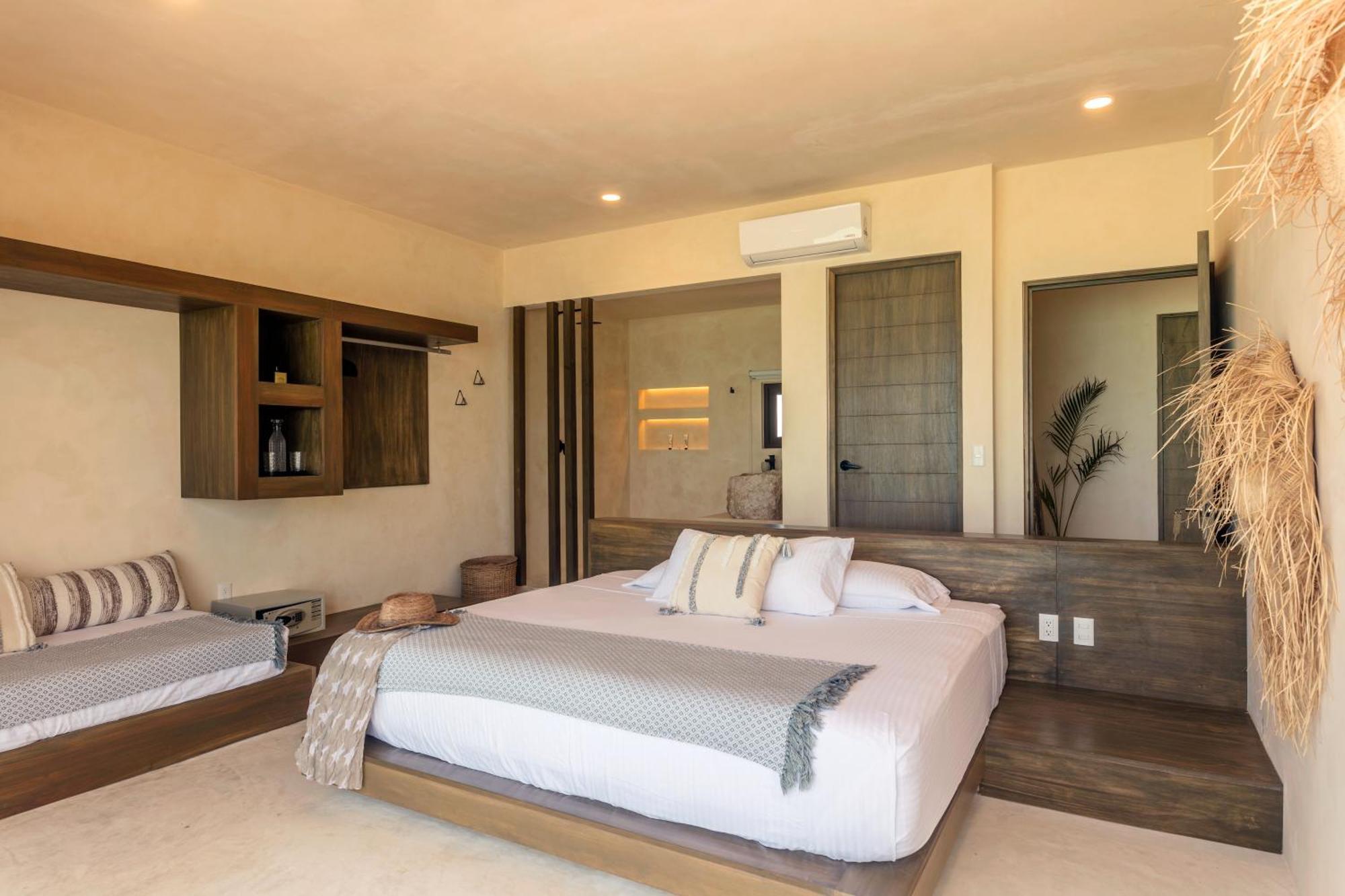 Awa Boutique - Front Isla Holbox