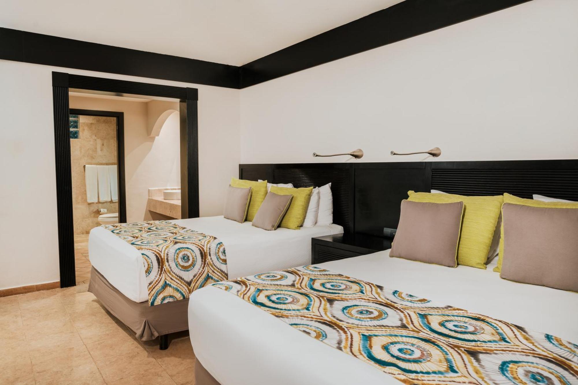 Resort Catalonia Playa Maroma 5*