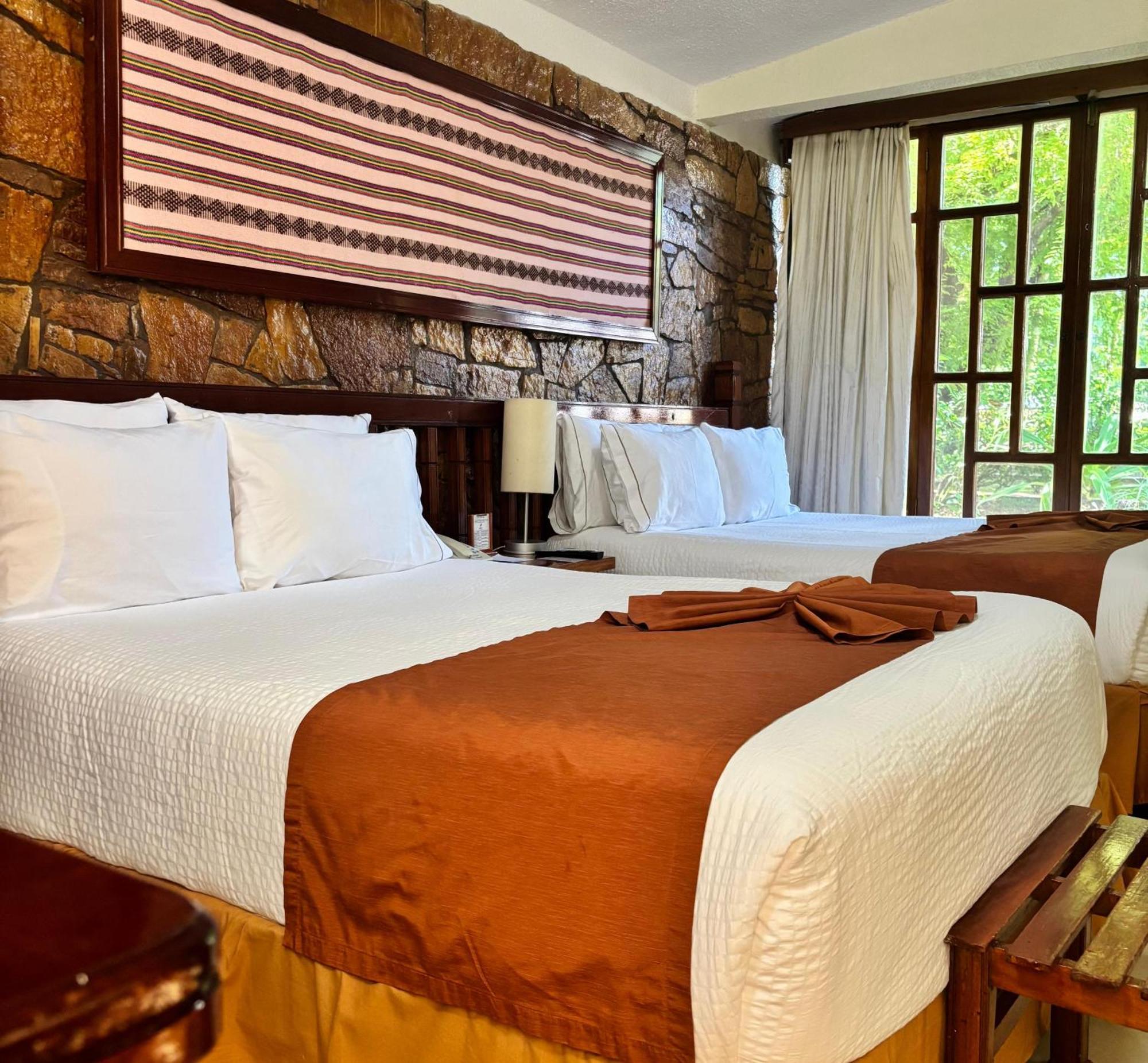 Nututun Hotel 4*