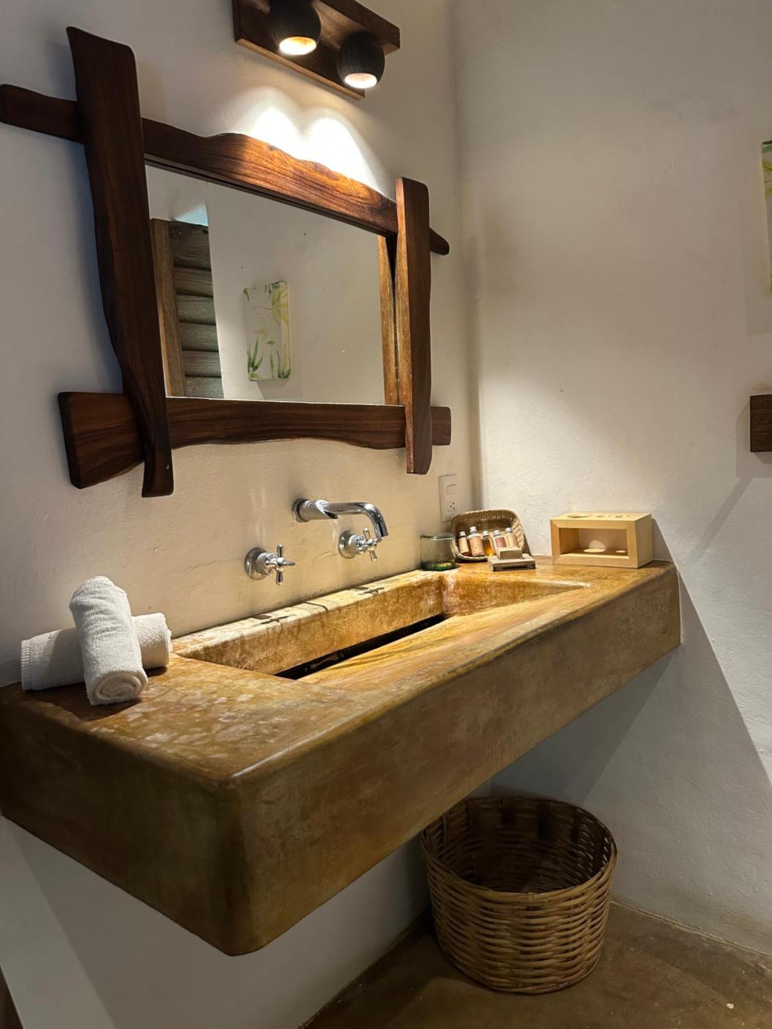 Descalzo Hotel 2*