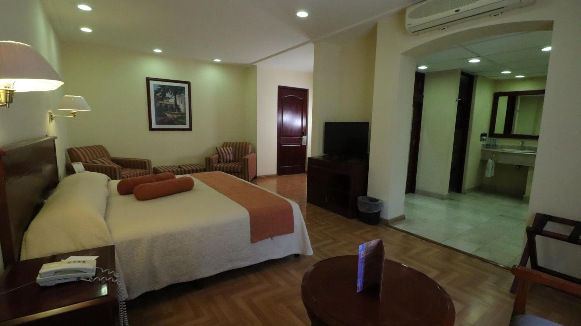Casa Real Hotel