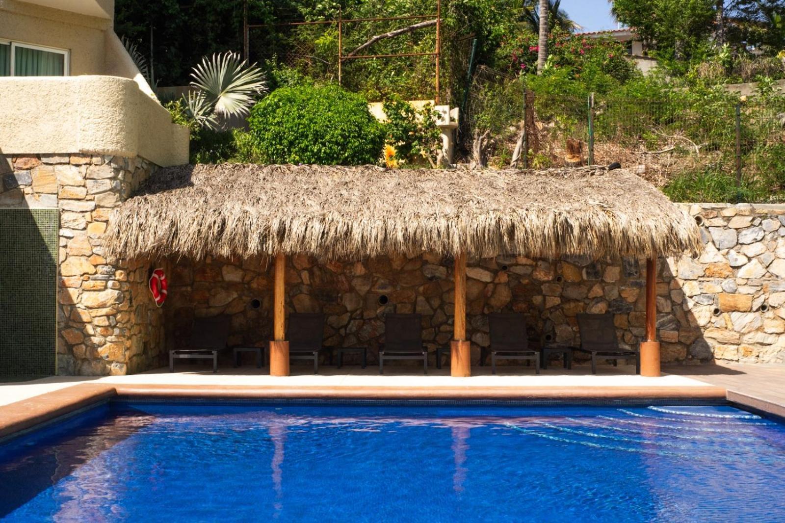 Hotel Coral Huatulco 4*