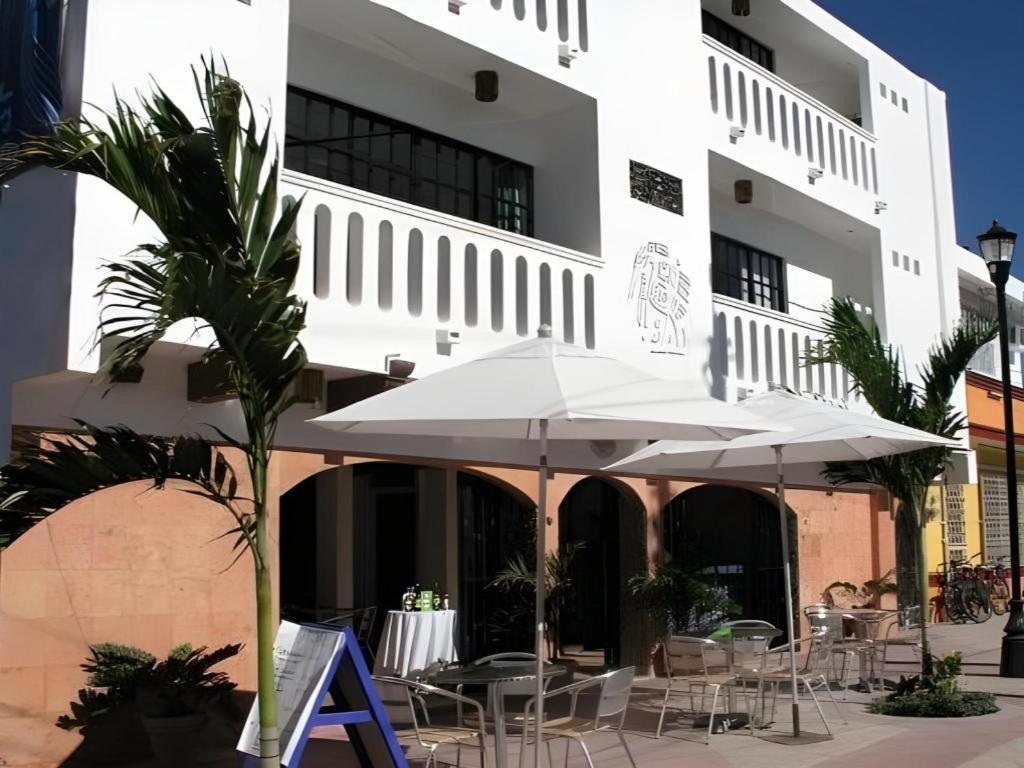 Flamingo Hotel