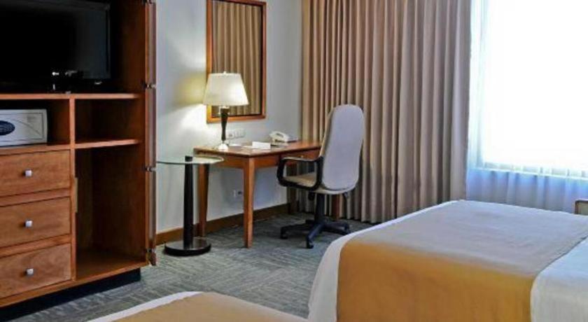 By Ihg 3* Irapuato