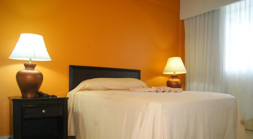 Miraflores 3*