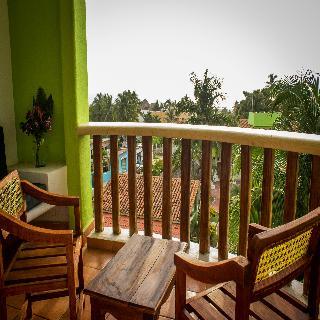 Hotel & Punta Esmeralda 4*