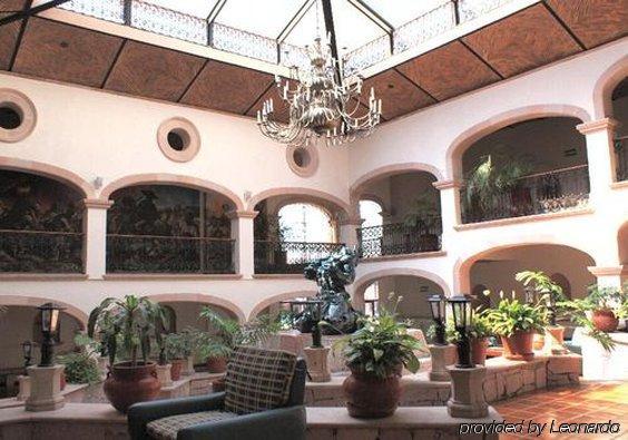 Casa Grande Y Centro De Negocios Lagos de Moreno