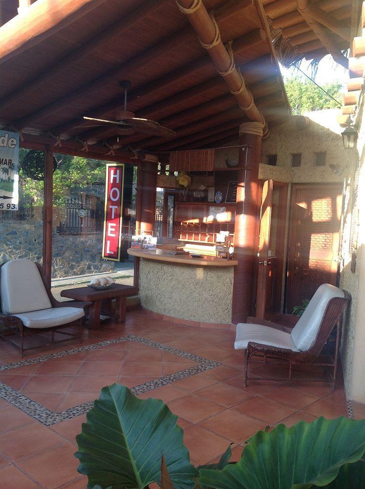 Hotel Azucenas Zihuatanejo