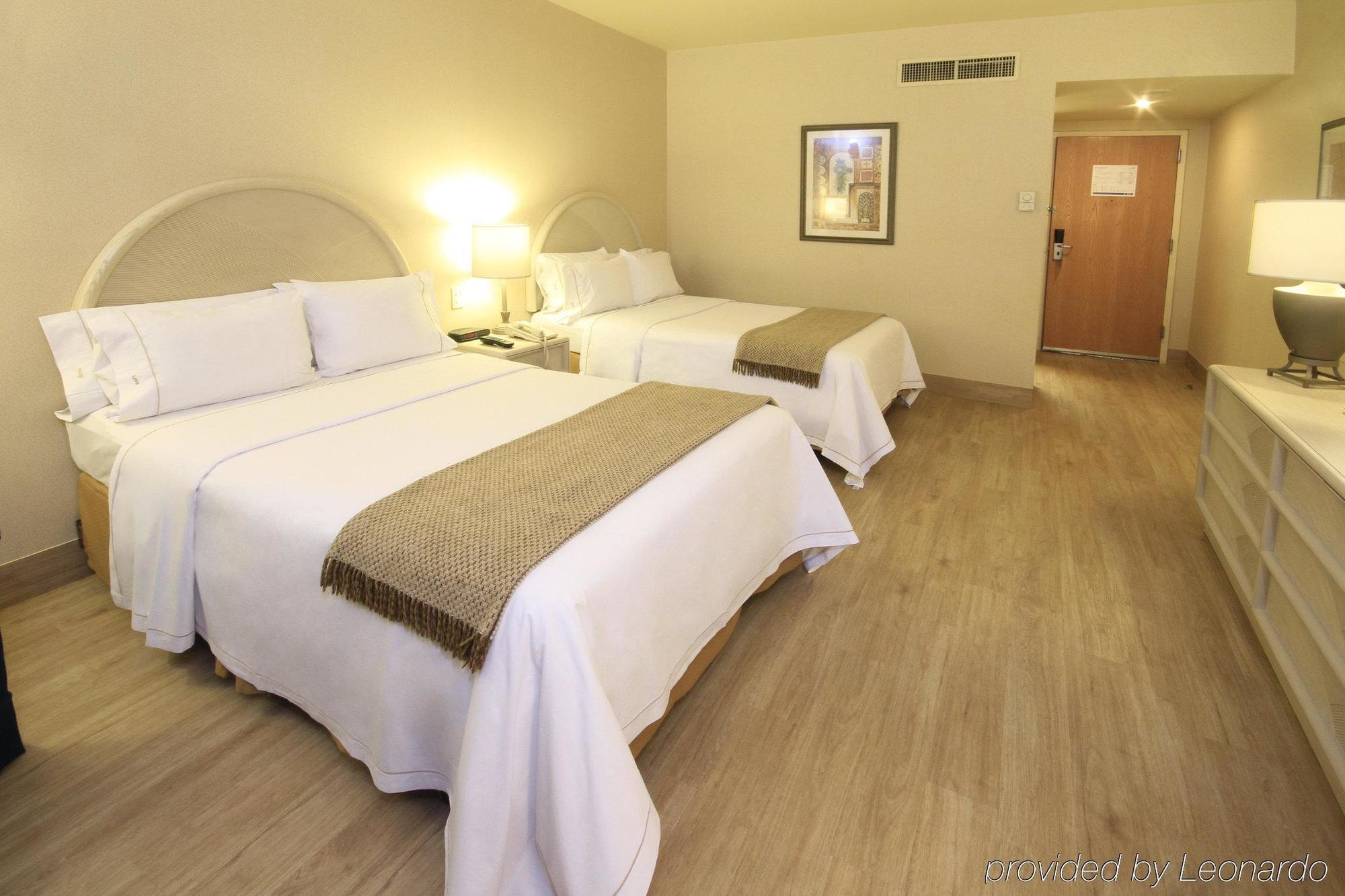 Hotel Express Galerias-san Jeronimo By Ihg Monterrey