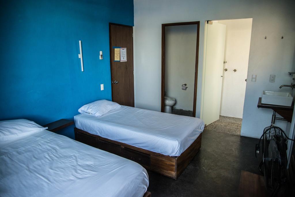 Olas Altas Hostel