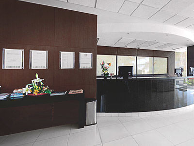 Hotel Western Crown Victoria 4*