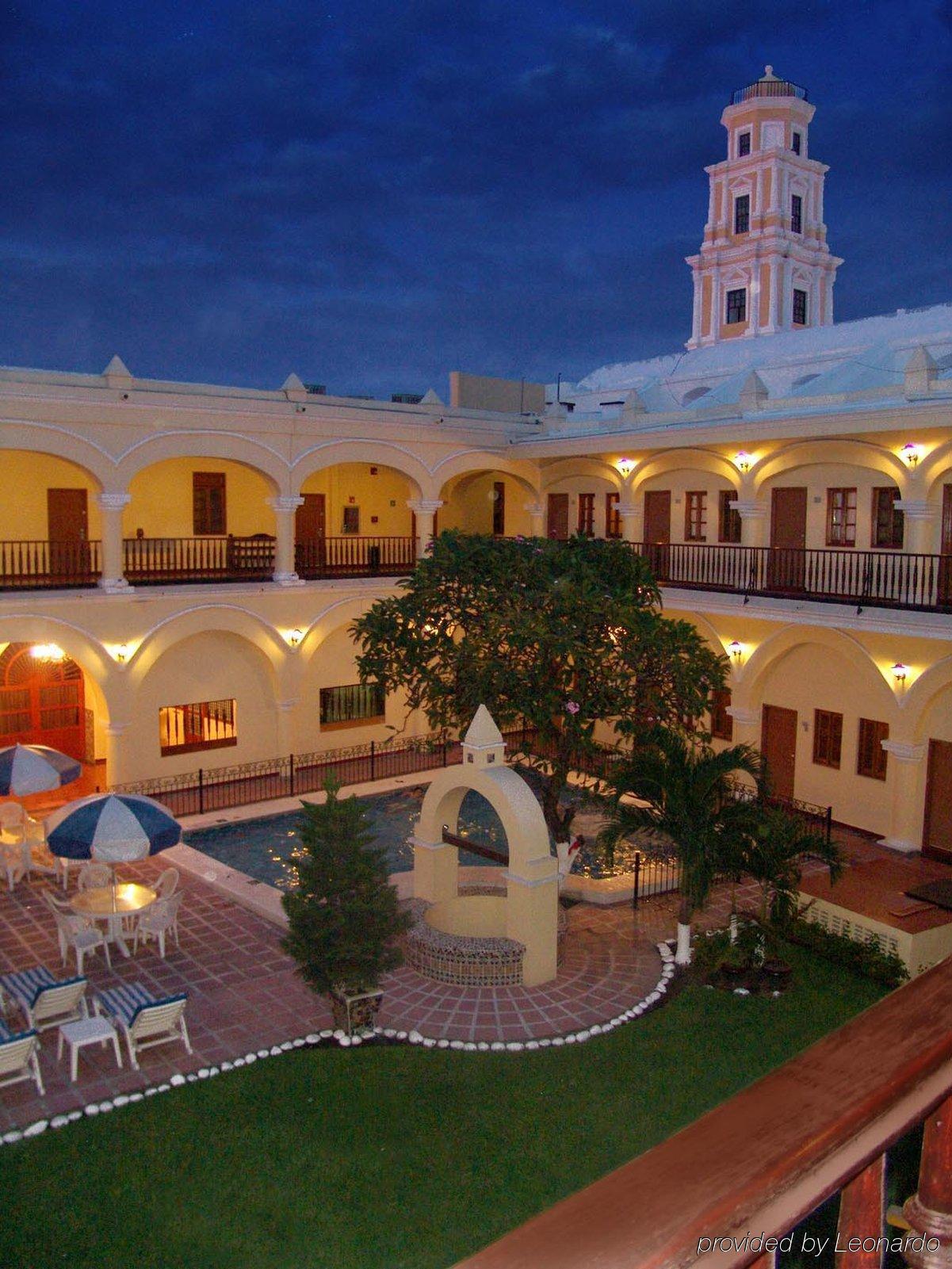 Hotel Veracruz-centro Historico By Ihg 5*