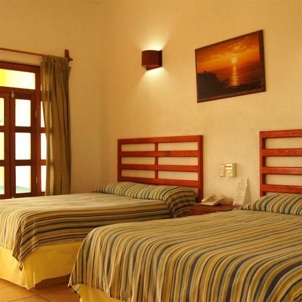 Hotel & Punta Esmeralda