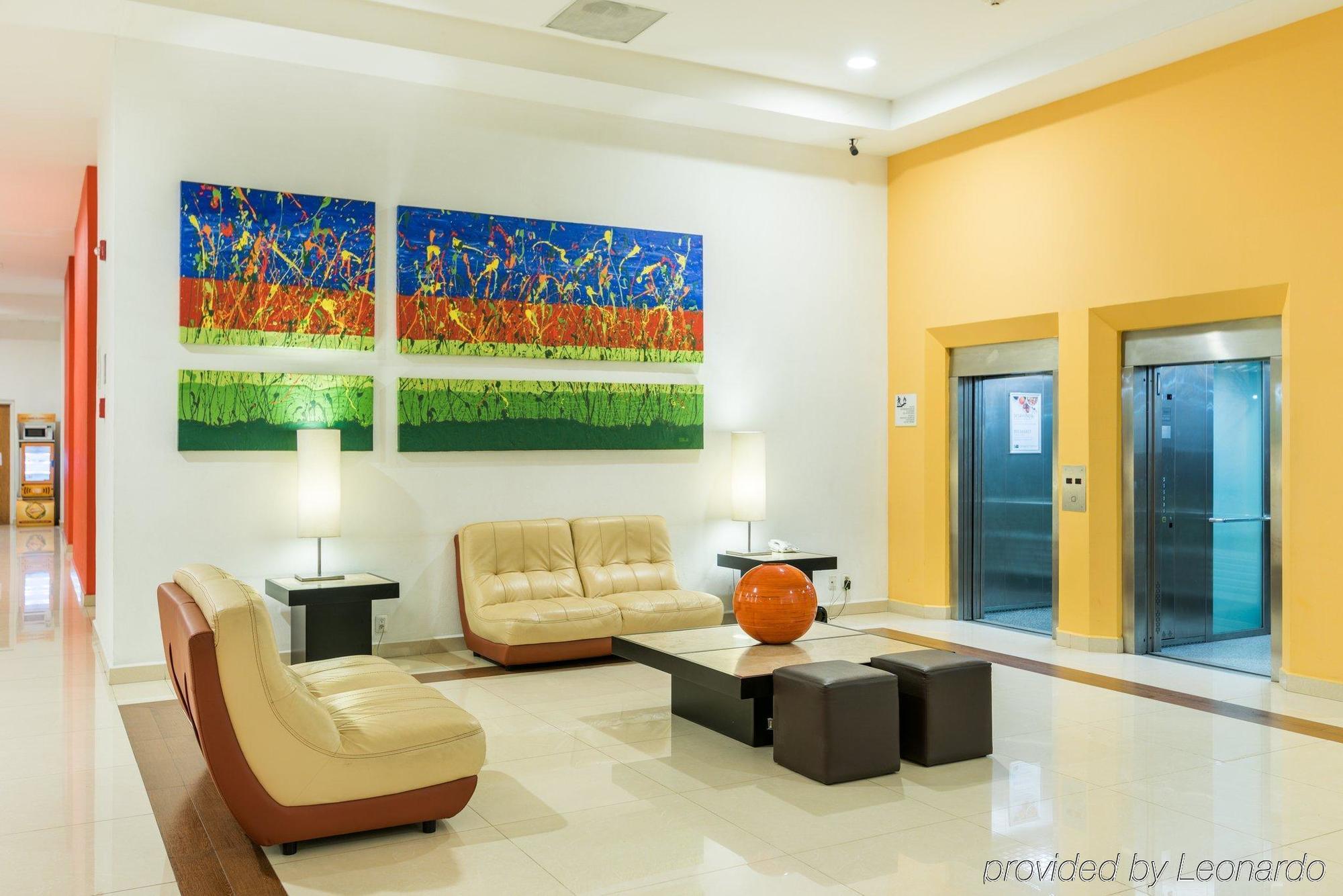 Express By Ihg Hotel