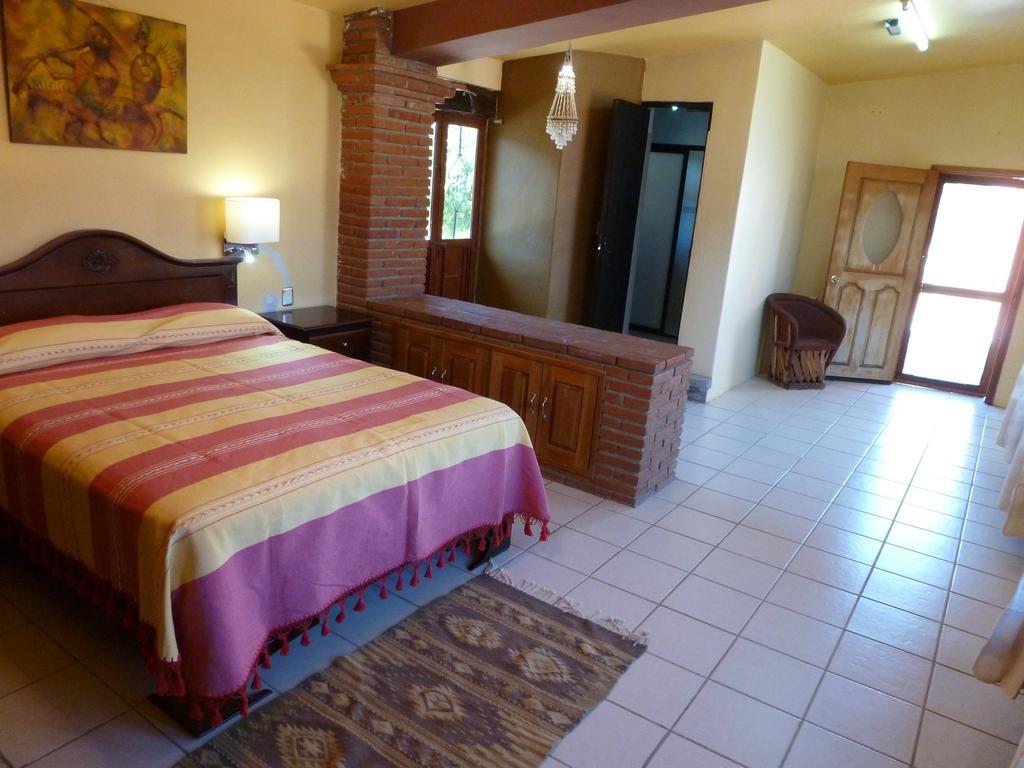 Bed & Breakfast La Cupula Teotitlan *
