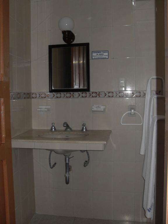 Hotel Amparo 2*