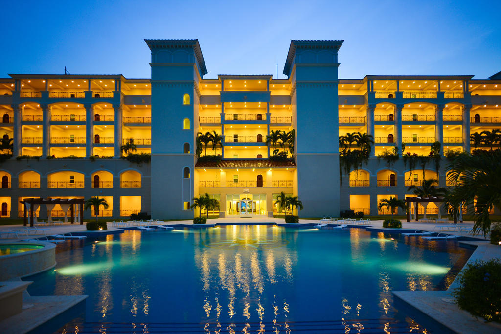 Aparthotel The Landmark Of 5*
