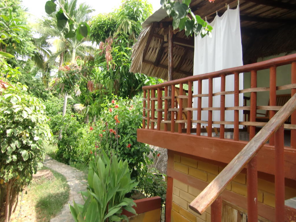 Hotel Escondida