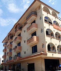 Hotel La Alondra Barra de Navidad