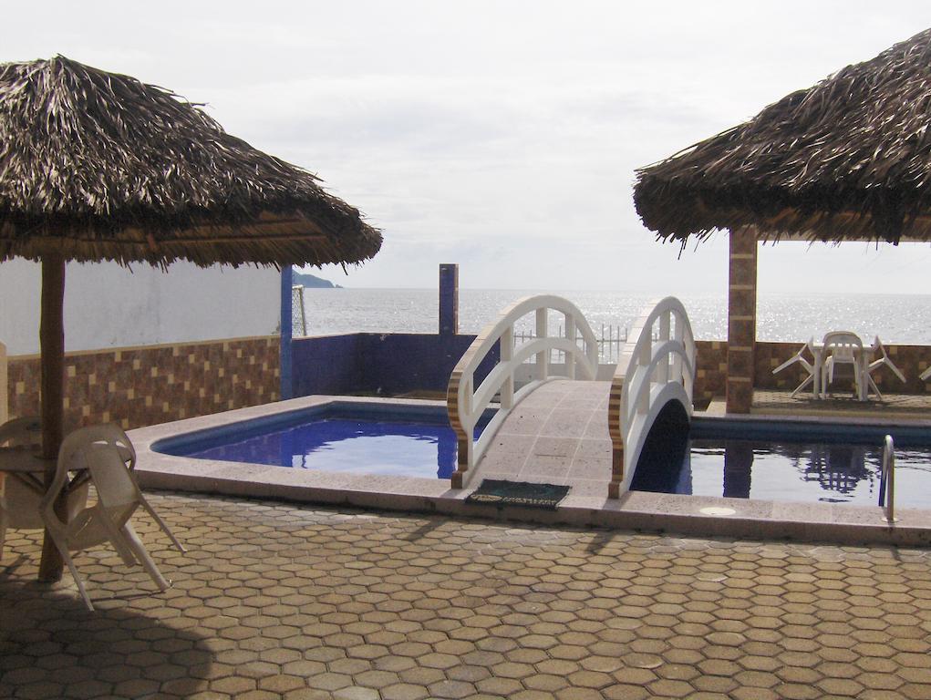 Albatros Manzanillo