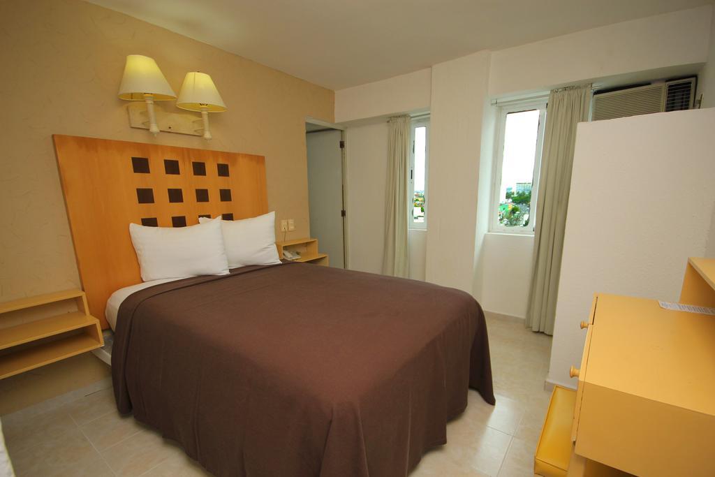 Hotel Del Carmen 3*