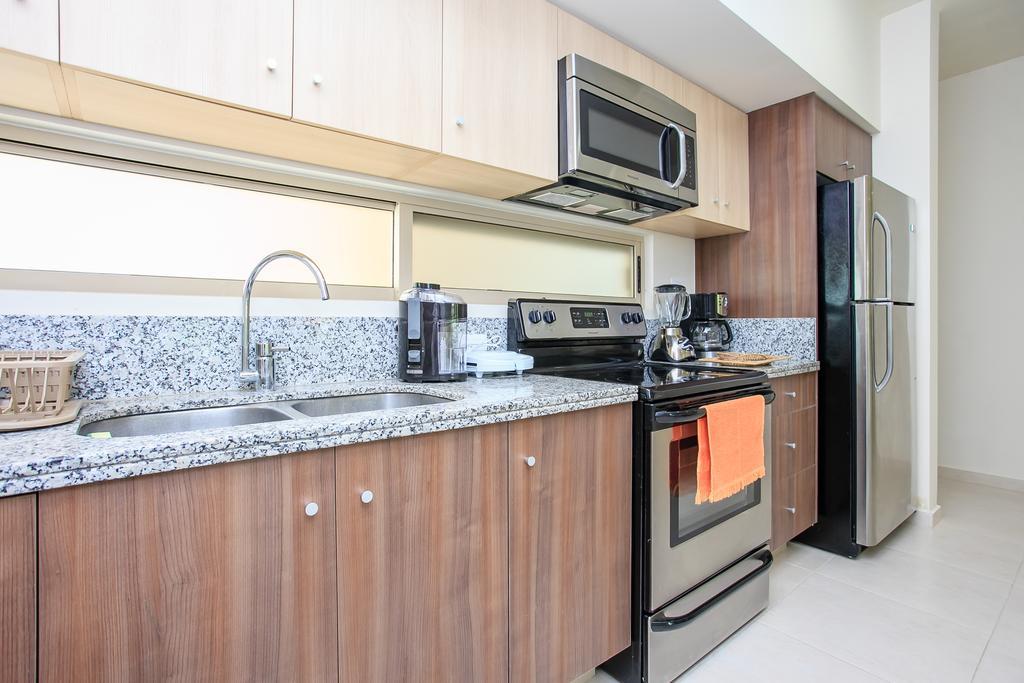Apartment Perfectly Situated Between The Beach & Town By Stella