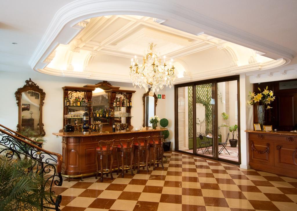 Hotel Grand