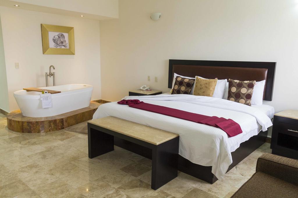 Hotel Imperio De Angeles Executive Poliforum