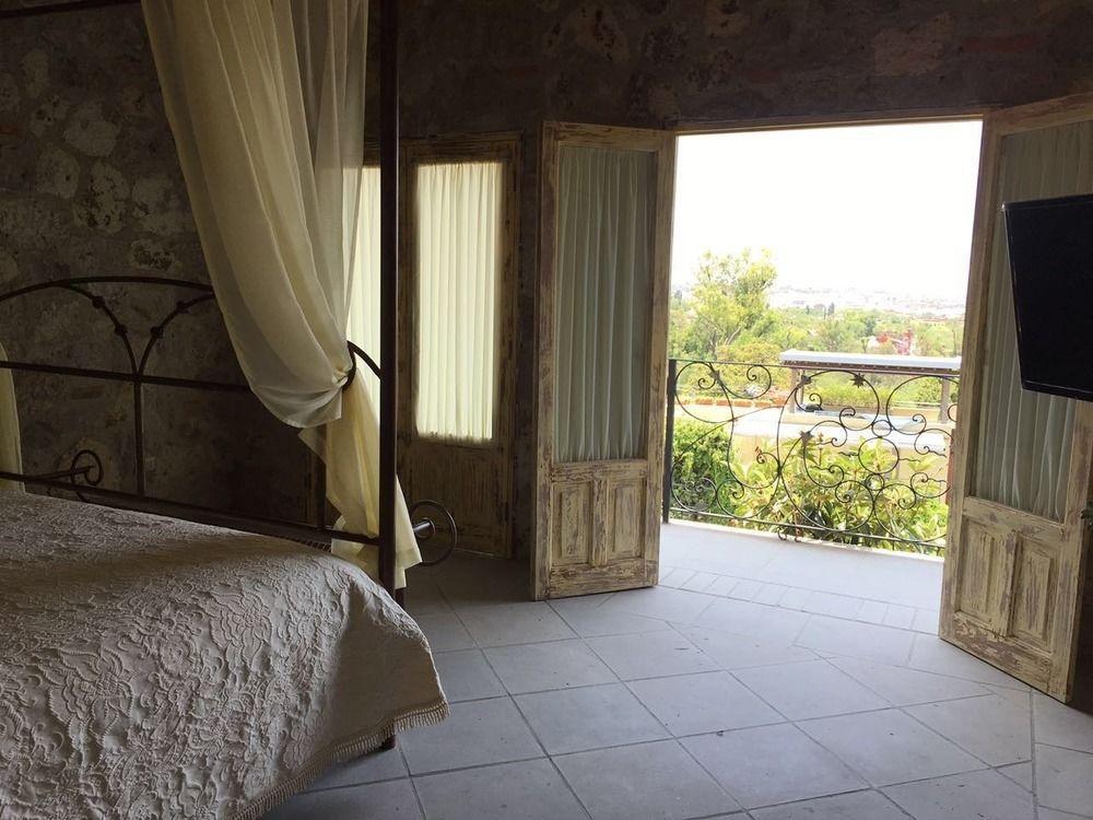 Bed & Breakfast Casa Liza 4*