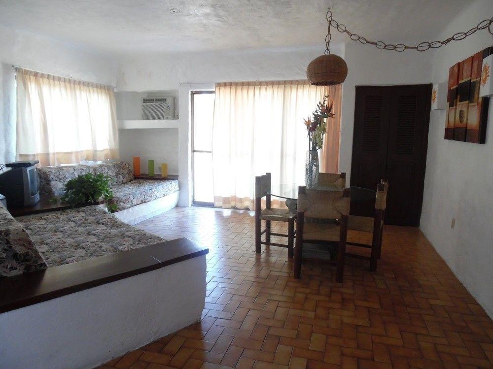 Hotel Plaza Tucanes Manzanillo
